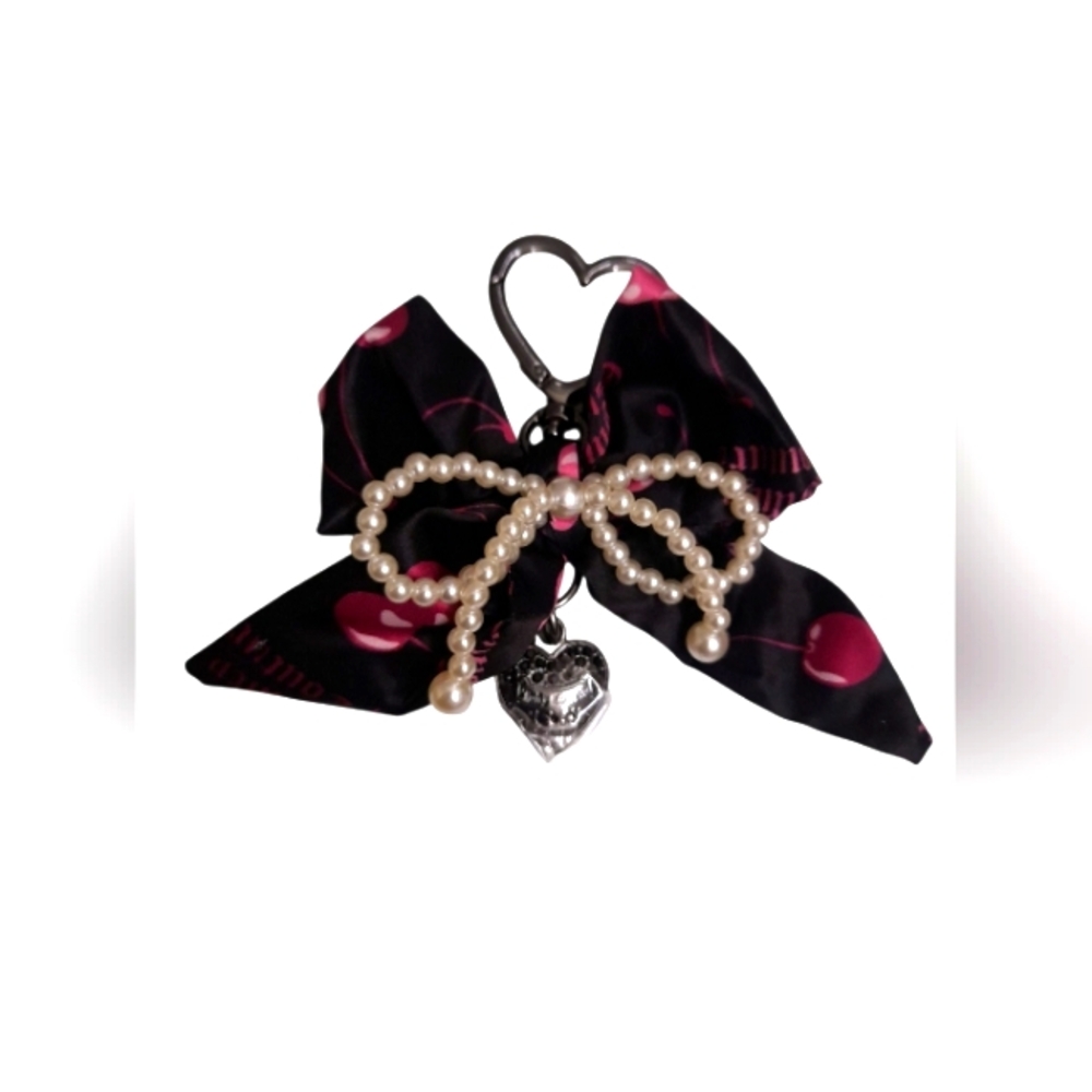 Juicy Couture Black and Pink Key Holder